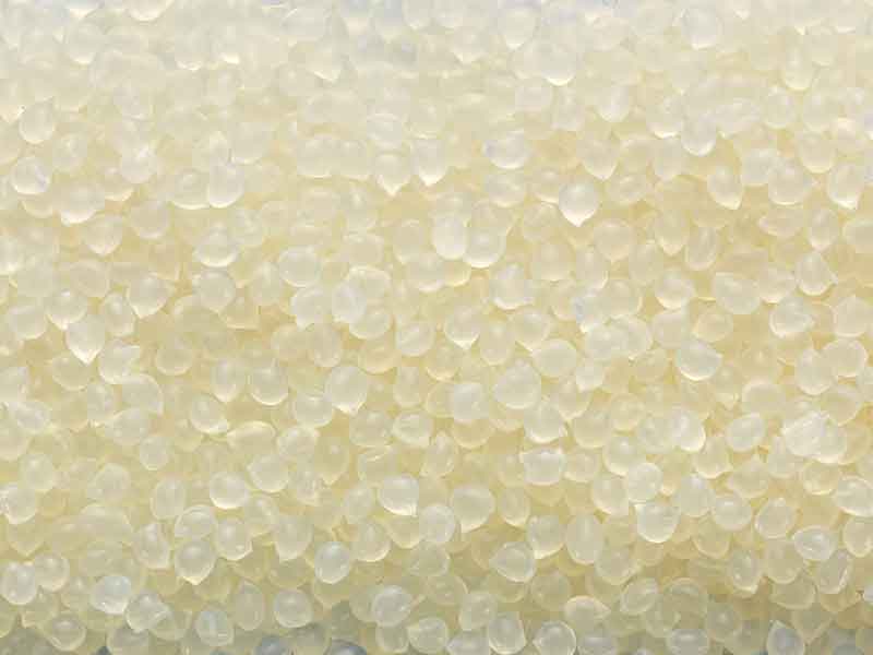 Farbloses Granulat, produziert in einem Hotmelt Compoundier-System