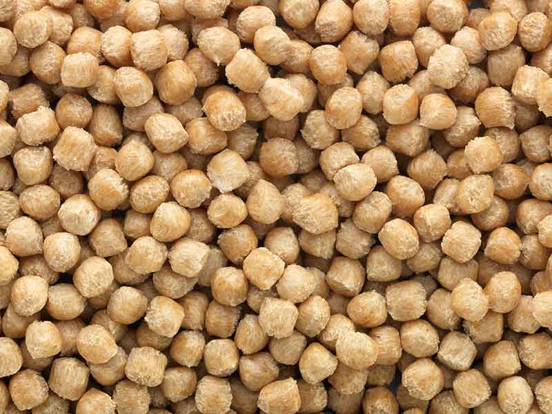 Braunes NFK-Compound-Granulat, nach der Aufbereitung mit einem BUSS Compounder